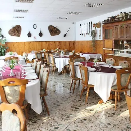Flóra Panzió Miskolc
